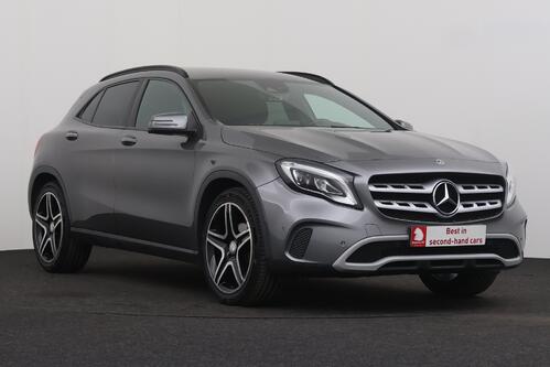MERCEDES-BENZ GLA 200 Style i + GPS + LEDER + CAMERA + PDC + CRUISE + ALU 17
