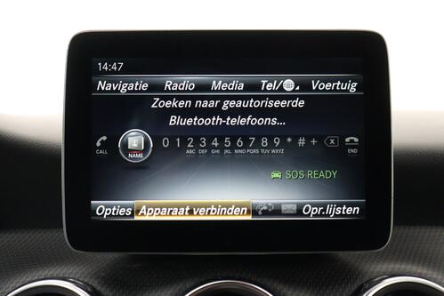 MERCEDES-BENZ GLA 200 Style i + GPS + LEDER + CAMERA + PDC + CRUISE + ALU 17