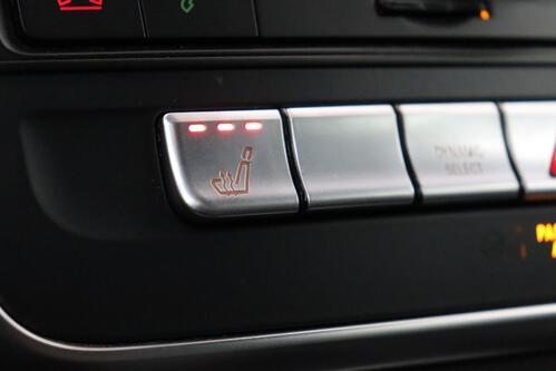 MERCEDES-BENZ GLA 200 Style i + GPS + LEDER + CAMERA + PDC + CRUISE + ALU 17