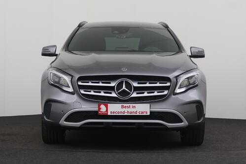 MERCEDES-BENZ GLA 200 Style i + GPS + LEDER + CAMERA + PDC + CRUISE + ALU 17