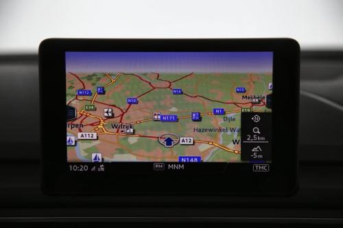 AUDI A4 AVANT ULTRA 2.0 TDI + GPS + LEDER + LED + PDC