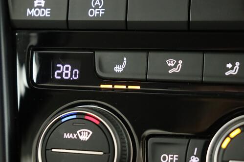 VOLKSWAGEN T-Roc 1.0 TSI UNITED + CARPLAY + GPS + PDC