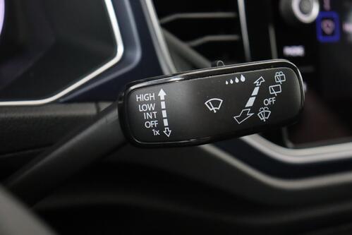 VOLKSWAGEN T-Roc 1.0 TSI UNITED + CARPLAY + GPS + PDC