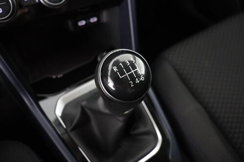 VOLKSWAGEN T-Roc 1.0 TSI STYLE + GPS + CARPLAY + PDC