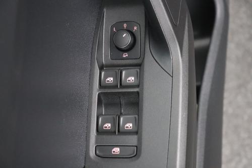 SEAT Ibiza 1.0 TSI STYLE 110 PK + GPS + CARPLAY + PDC