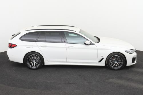 BMW 520 G31 - M SPORT TOURING DA + CARPLAY + GPS + CAMERA + PDC + CRUISE + ALU