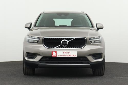 VOLVO XC40 1.5 T3 MOMENTUM A/T + LED + CRUISE + PDC +  GPS by APPLE CAR PLAY 