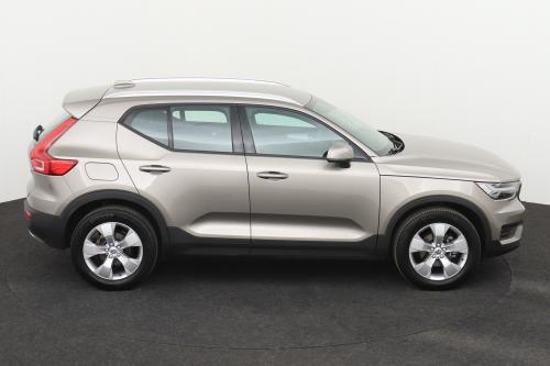VOLVO XC40 1.5 T3 MOMENTUM A/T + LED + CRUISE + PDC +  GPS by APPLE CAR PLAY 