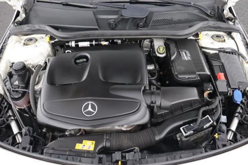 MERCEDES-BENZ CLA 180 AMG BUS.SOLUTION  iA 7G-DCT + GPS + CAMERA + PDC + CRUISE + ALU 18