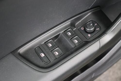 AUDI A1 SPORTBACK BUS.EDITION 25 1.0 TFSI S-TRONIC + GPS + PDC  + ALU