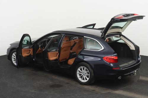 BMW 520 TOURING BUSINESS EDITION DA + GPS + LEDER + CAMERA + PDC + CRUISE + ALU 17 + TREKHAAK 