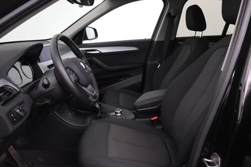 BMW X1 SDRIVE 18 iA ADVANTAGE + GPS + CAMERA + PDC + CRUISE + ALU 17 + XENON