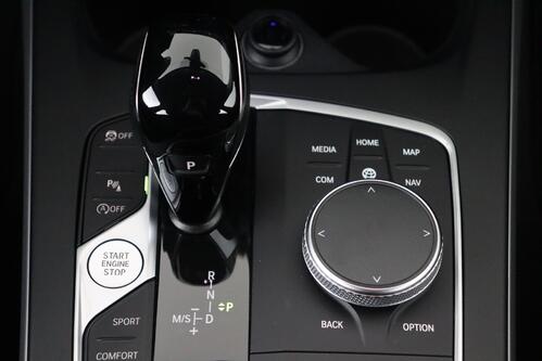 BMW 118 ADVANTAGE TWINPOWER TURBO 1.5iA  F40 + GPS + PDC + CRUISE + ALU 16