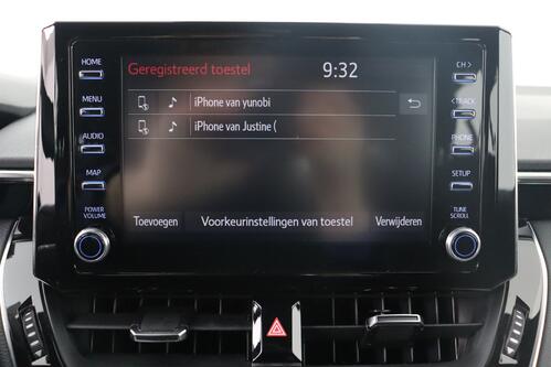 TOYOTA Corolla 1.8I VVT-i HYBRID CVT + A/T + GPS + CAMERA + PDC + CRUISE + ALU