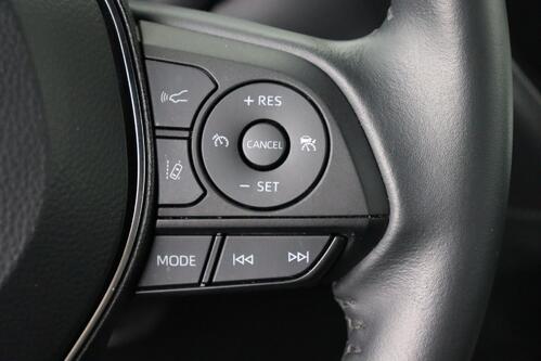 TOYOTA Corolla 1.8I VVT-i HYBRID  CVT + A/T + GPS + CAMERA + PDC + CRUISE + ALU 
