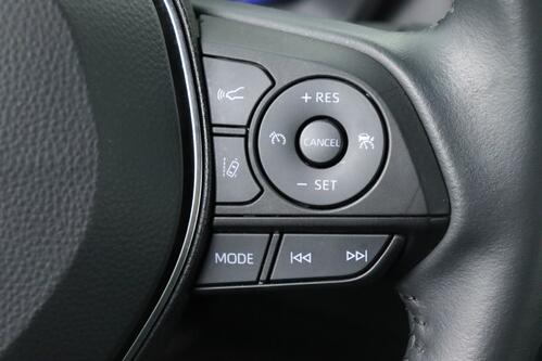 TOYOTA Corolla 1.8 I HYBRID  E-CVT + A/T + GPS + CAMERA + PDC + CRUISE + ALU 