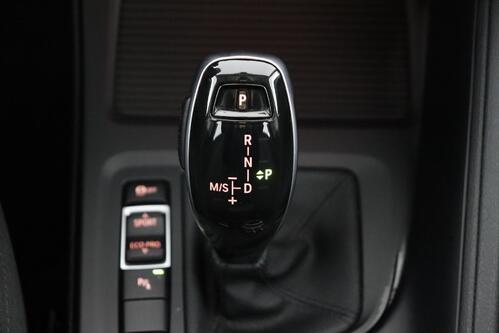 BMW X1 18i sDRIVE iA + GPS + PDC + CRUISE + PANO DAK + ALU 17