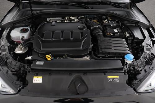 AUDI A3 SPORTBACK BUS.ATTRACTION 30 2.0TDI S-TRONIC + GPS + CARPLAY + PDC + CRUISE + ALU 16