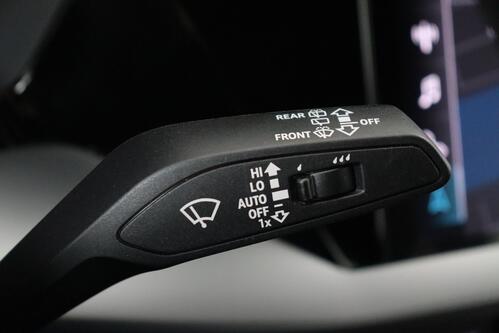 AUDI A3 SPORTBACK BUS.ATTRACTION 30 2.0TDI S-TRONIC + GPS + CARPLAY + PDC + CRUISE + ALU 16