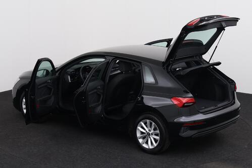 AUDI A3 SPORTBACK BUS.ATTRACTION 30 2.0TDI S-TRONIC + GPS + CARPLAY + PDC + CRUISE + ALU 16