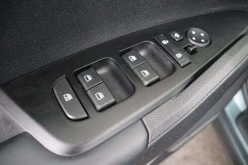 KIA Sportage 1.6 T-GDI 7DCT LX+ MHEV + A/T + GPS + CARPLAY + CAMERA + PDC + CRUISE(ACC) + ALU 17