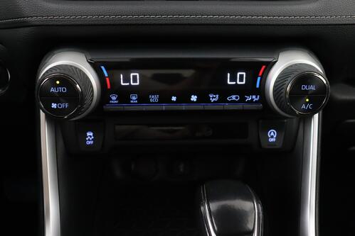 TOYOTA RAV4 DYNAMIC PLUS 2.0VVT-i CVT + A/T + GPS + CAMERA + PDC + CRUISE + ALU 18 + TREKHAAK 