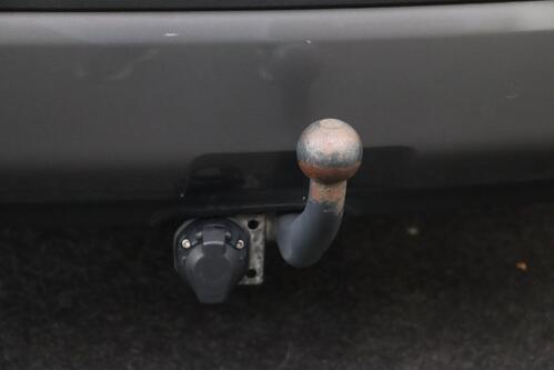 TOYOTA RAV4 DYNAMIC PLUS 2.0VVT-i CVT + A/T + GPS + CAMERA + PDC + CRUISE + ALU 18 + TREKHAAK 