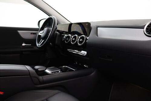 MERCEDES-BENZ GLA 250 e iA + GPS + LEDER + PDC + CRUISE + ALU 17 + TREKHAAK 