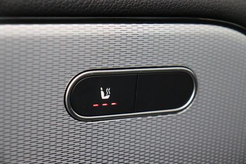 MERCEDES-BENZ GLA 250 e iA + GPS + LEDER + PDC + CRUISE + ALU 17 + TREKHAAK 