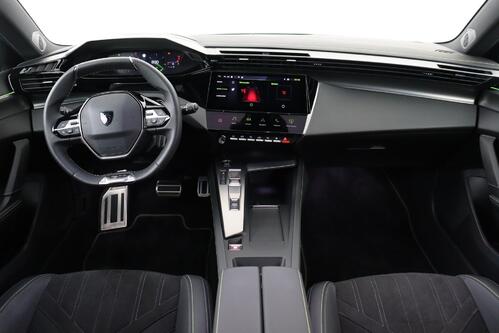 PEUGEOT 308 SW 1.2 PURETECH EAT8 GT-LINE + CARPLAY + GPS + CAMERA + PDC + CRUISE + LEDER/ALCANTARA + ALU 