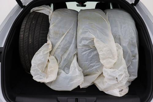 PEUGEOT 308 SW 1.2 PURETECH EAT8 GT-LINE + CARPLAY + GPS + CAMERA + PDC + CRUISE + LEDER/ALCANTARA + ALU 