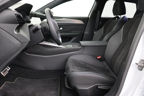 PEUGEOT 308 SW 1.2 PURETECH EAT8 GT-LINE + CARPLAY + GPS + CAMERA + PDC + CRUISE + LEDER/ALCANTARA + ALU 