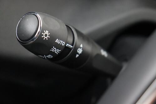 PEUGEOT 308 SW 1.2 PURETECH EAT8 GT-LINE + CARPLAY + GPS + CAMERA + PDC + CRUISE + LEDER/ALCANTARA + ALU 