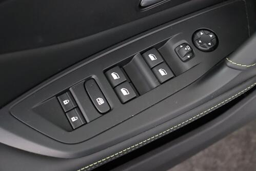 PEUGEOT 308 SW 1.2 PURETECH EAT8 GT-LINE + CARPLAY + GPS + CAMERA + PDC + CRUISE + LEDER/ALCANTARA + ALU 