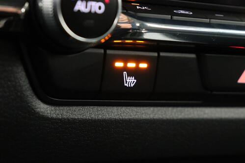 MAZDA CX-30 2.0 L e-SKYACTIVE EXCLUSIVE LINE + GPS + CAMERA + PDC + CRUISE + ALU 