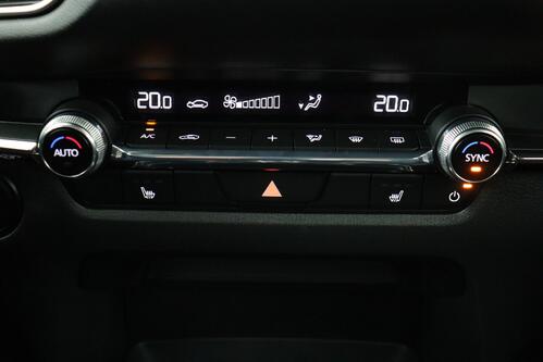 MAZDA CX-30 2.0 L e-SKYACTIVE EXCLUSIVE LINE + GPS + CAMERA + PDC + CRUISE + ALU 