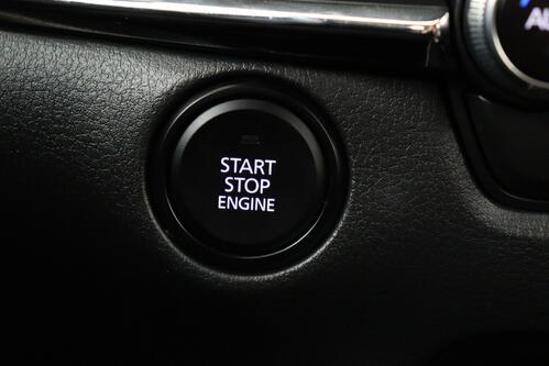 MAZDA CX-30 2.0 L e-SKYACTIVE EXCLUSIVE LINE + GPS + CAMERA + PDC + CRUISE + ALU 