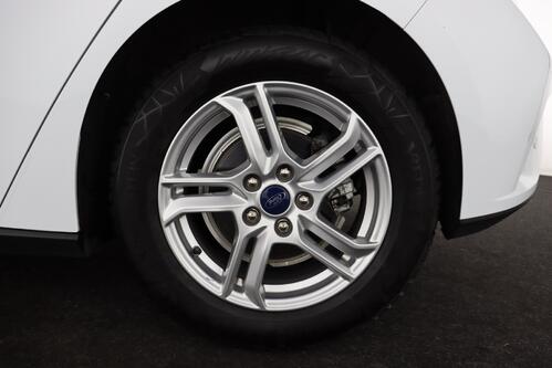 FORD Focus CONNECTED 1.0i ECOBOOST + GPS + CARPLAY + CAMERA + PDC + CRUISE + ALU 16