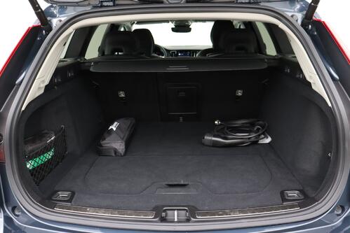 VOLVO V60 2.0 T6 RECHARGE PLUS AWD PHEV GEARTRONIC  + GPS + LEDER + CAMERA + PDC + CRUISE + ALU 19