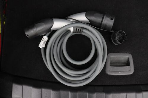 BMW 320 e IA BUSINESS EDITION PHEV + CARPLAY + GPS + CAMERA + PDC + CRUISE (ACC) + LEDER + ALU 17