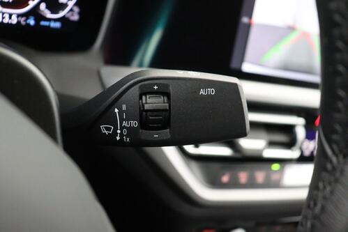 BMW 320 e IA BUSINESS EDITION PHEV + CARPLAY + GPS + CAMERA + PDC + CRUISE (ACC) + LEDER + ALU 17