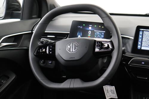 MG MG3 1.5L HYBRID  + A/T + GPS + CAMERA + PDC + CRUISE 