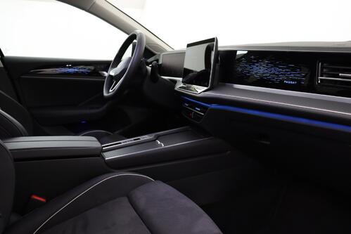 VOLKSWAGEN Passat Variant BUSINESS 2.0 TDI DSG  + GPS + CARPLAY + LEDER/ALCANTARA + CAMERA + PDC + CRUISE + ALU 16