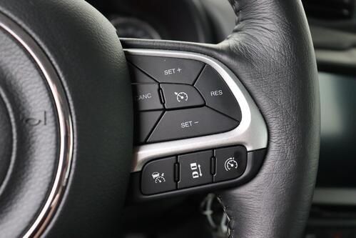 JEEP Renegade 1.5 AT GSE Limited DCT + A/T + PDC + CRUISE + ALU 17