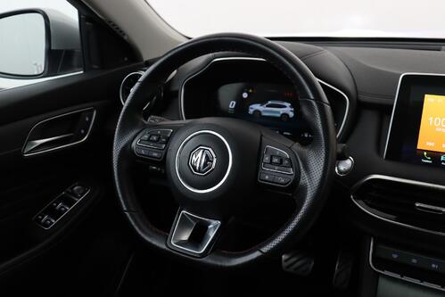 MG EHS  LUXURY  1.5 T GDI PHEV + A/T + GPS + LEDER + CAMERA + PDC + CRUISE + PANO DAK + ALU 18