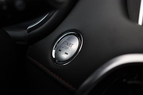 MG EHS  LUXURY  1.5 T GDI PHEV + A/T + GPS + LEDER + CAMERA + PDC + CRUISE + PANO DAK + ALU 18