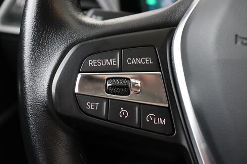 BMW 320  e iA  PHEV+ CARPLAY + GPS + PDC + CRUISE + ALU 