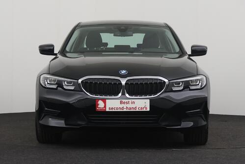 BMW 320  e iA  PHEV+ CARPLAY + GPS + PDC + CRUISE + ALU 