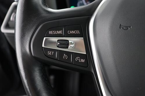 BMW 318  IA + CARPLAY + GPS + PDC + CRUISE + LEDER + ALU 