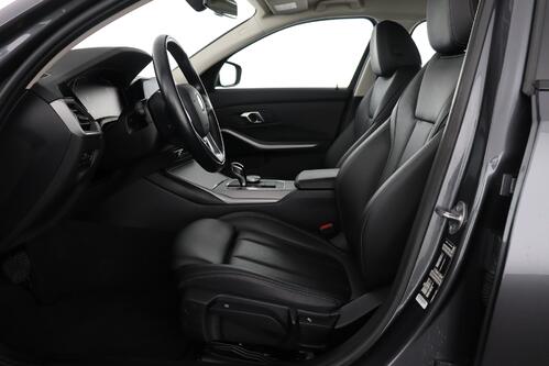 BMW 318  IA + CARPLAY + GPS + PDC + CRUISE + LEDER + ALU 